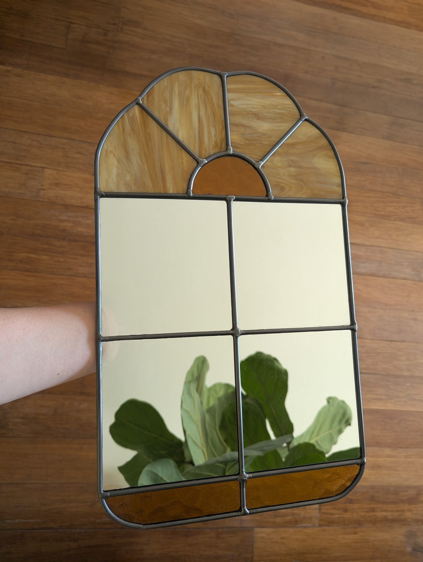 Vintage Fan Mirror (Oat & Latte)